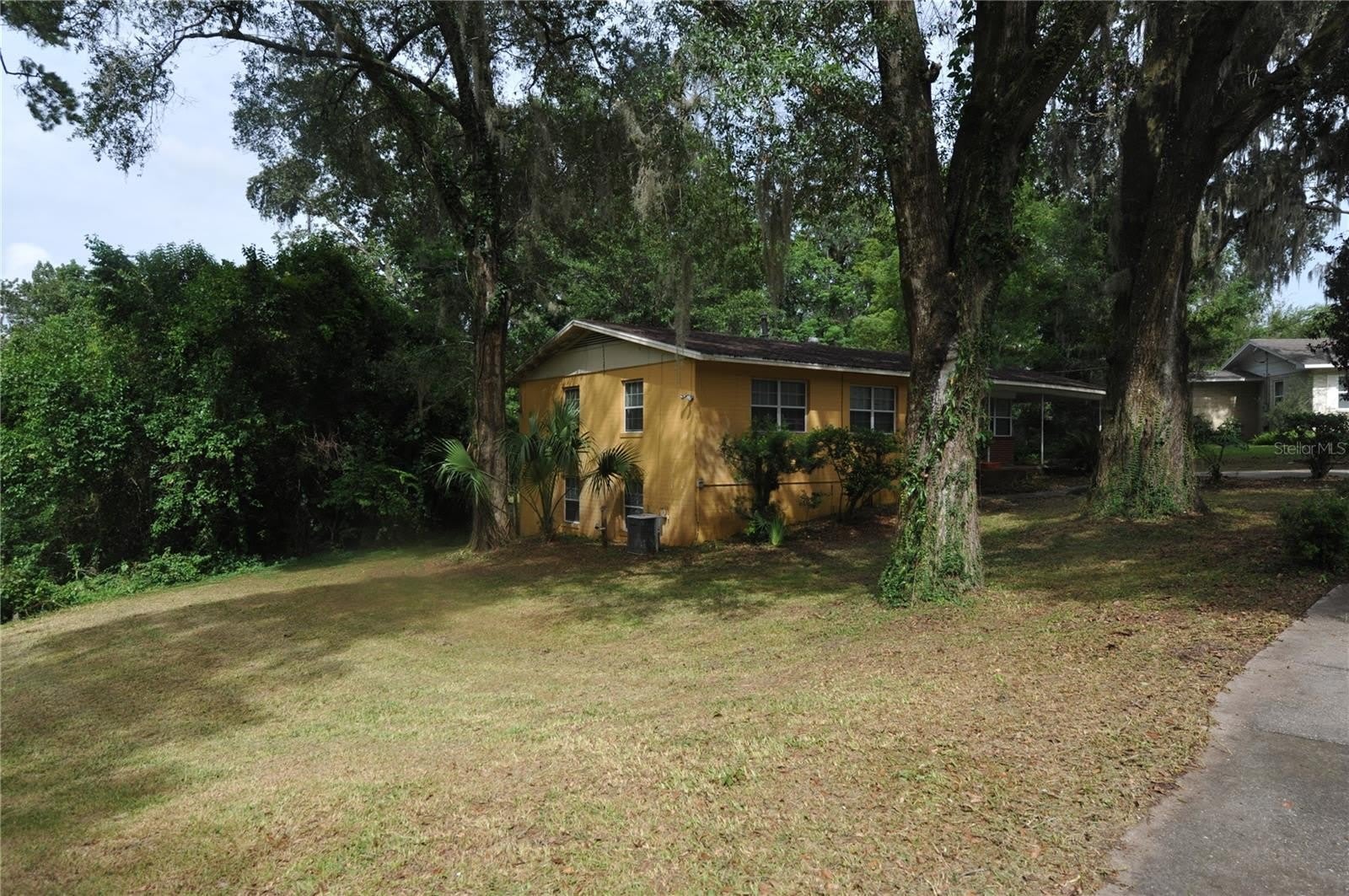 1410 NW 7TH Road – photo 2