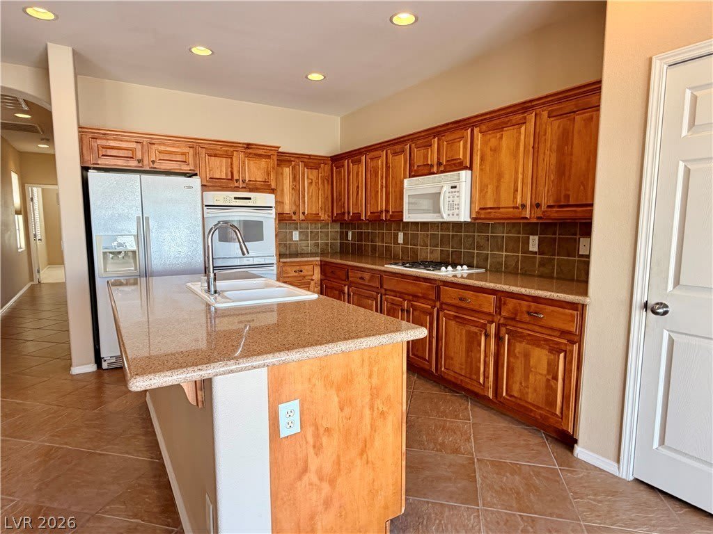 9230 Sapphire Hills Court – photo 4