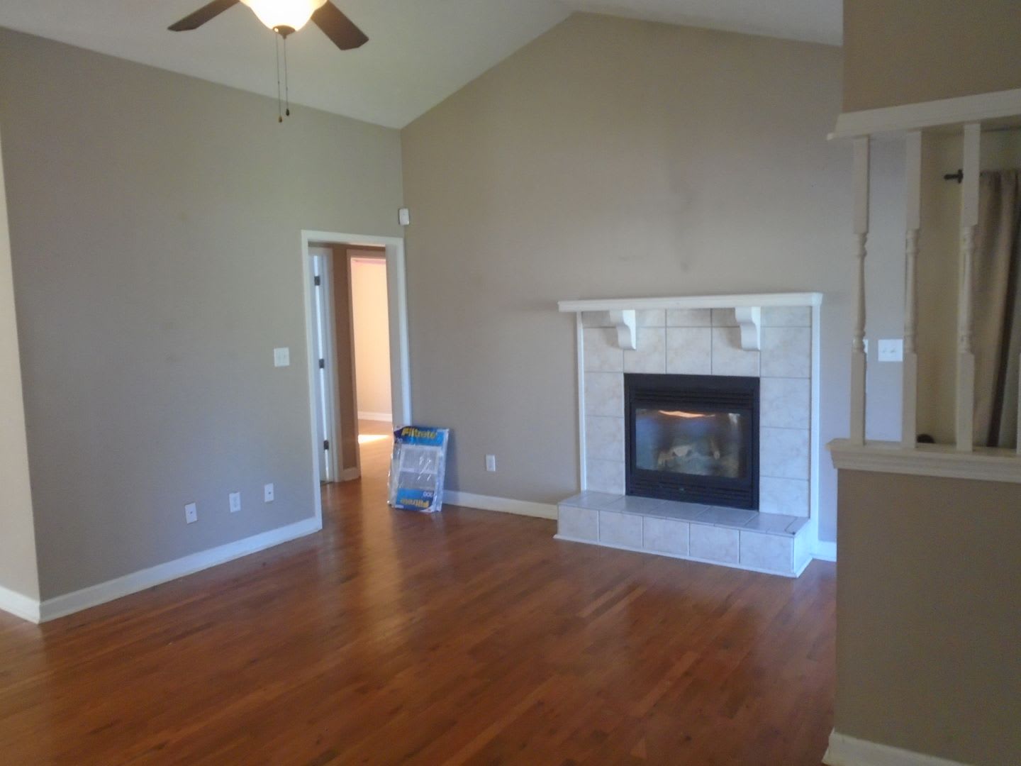 4BD/2BA Available Now! Featuring a half off first full month's rent w/ immediate move in!! – photo 4