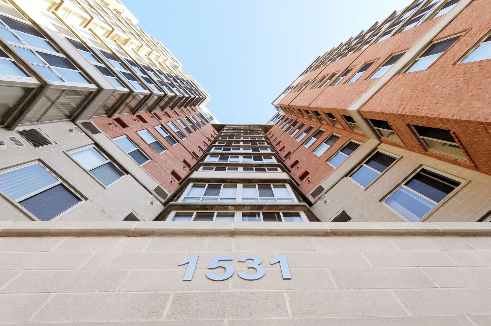 Parc Rosslyn Apartments – photo 2
