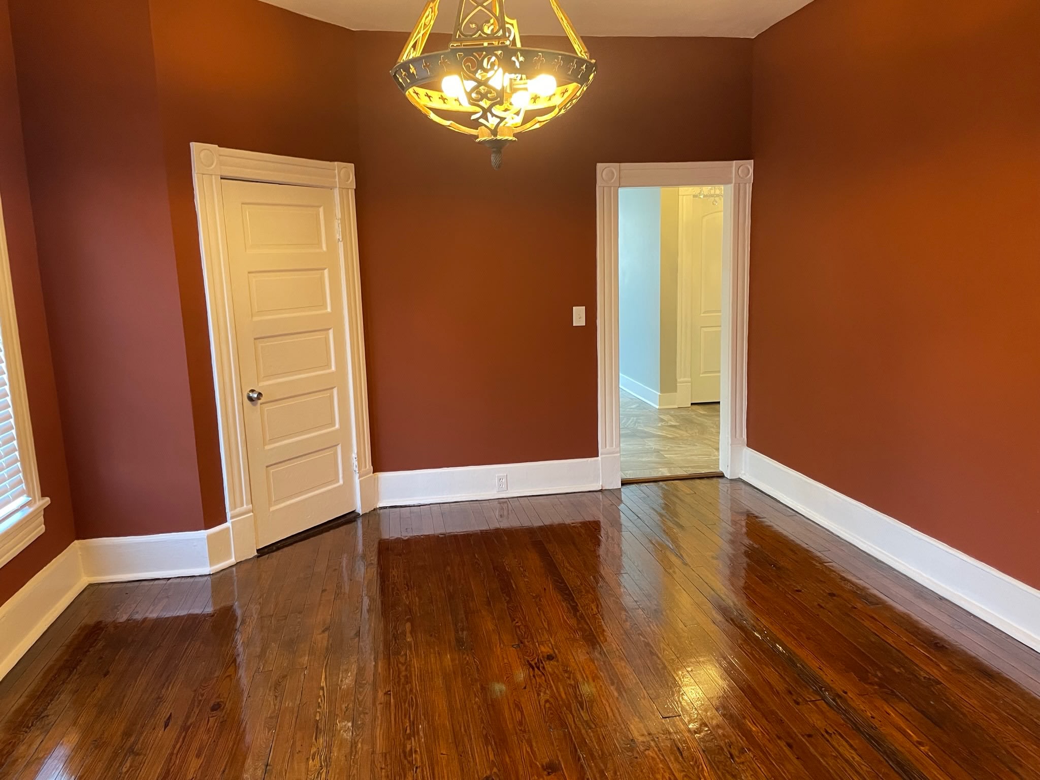 2024 N Market St – photo 5