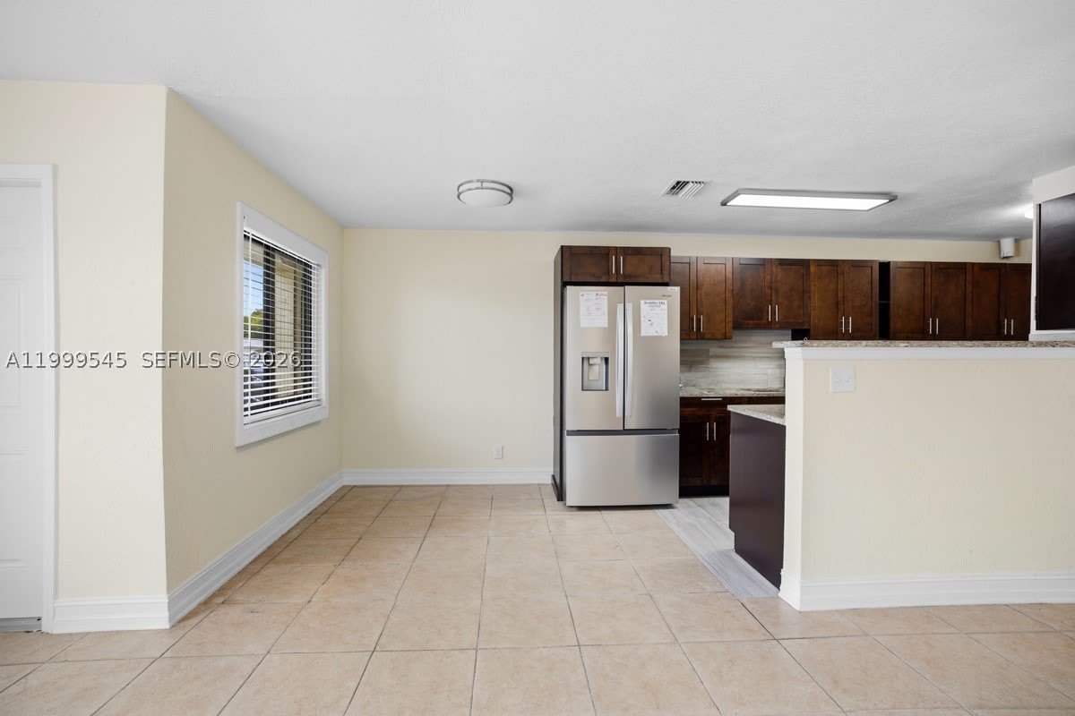 7604 SW 10th Ct – photo 4