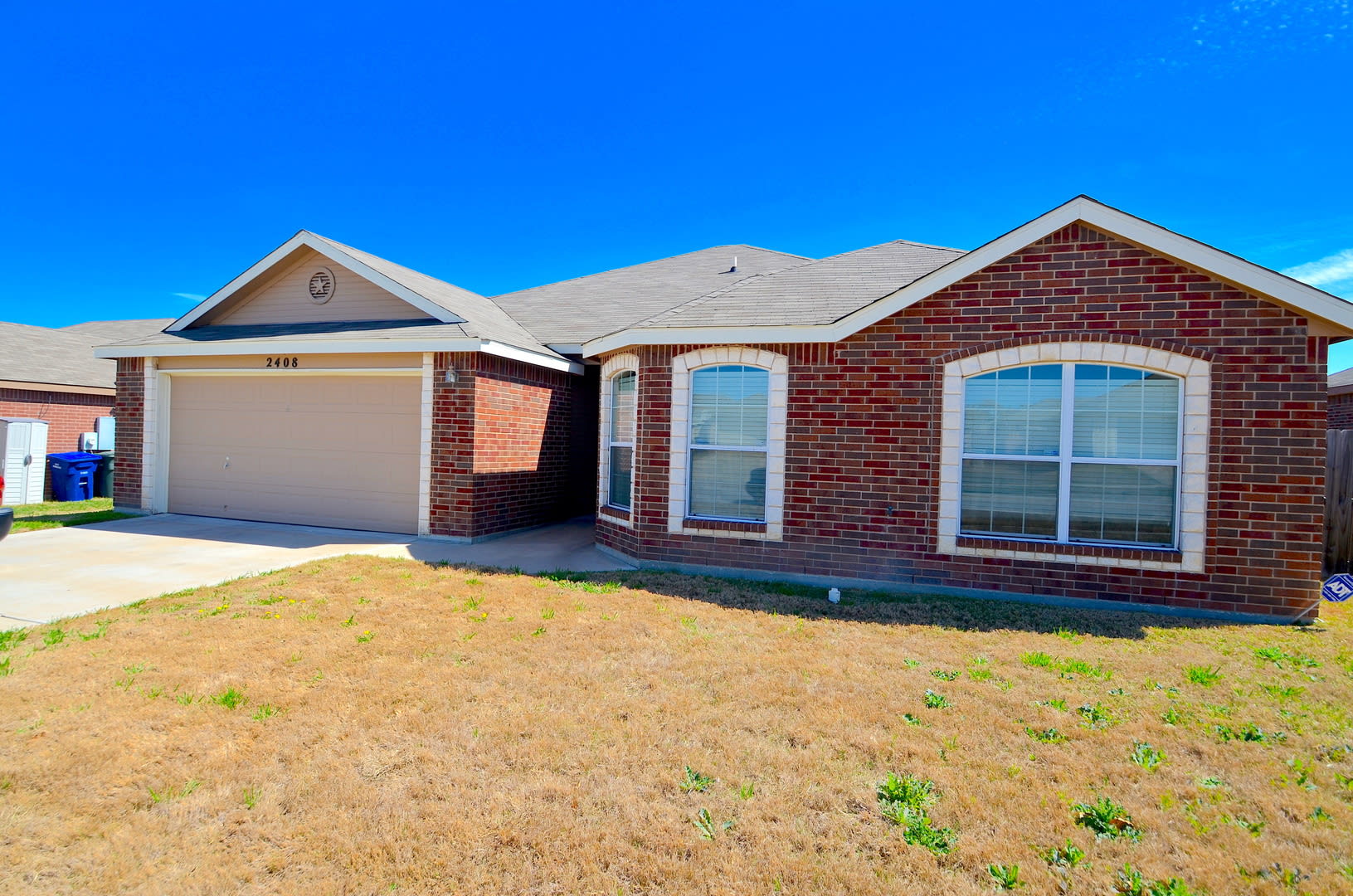 GORGEOUS 4 BED/2 BATH HOME IN HOUSE CREEK!! – photo 2