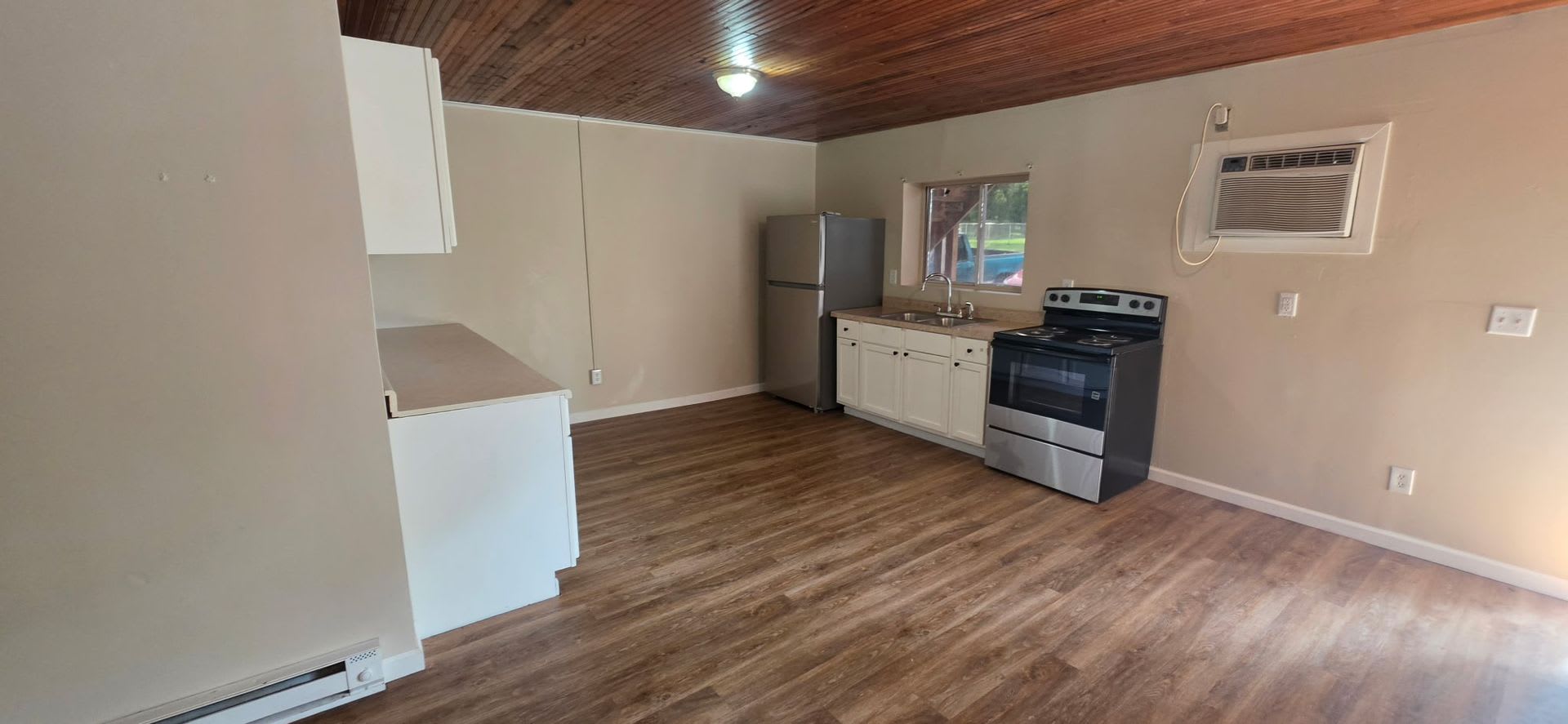 3 bedroom apartment in Yorktown – photo 2