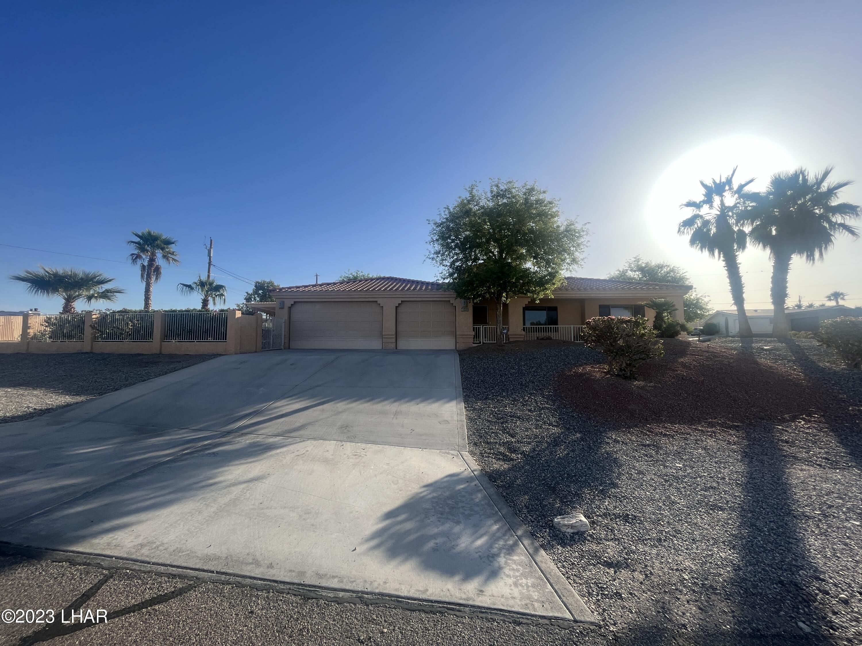 1650 Park Terrace Ave – photo 1