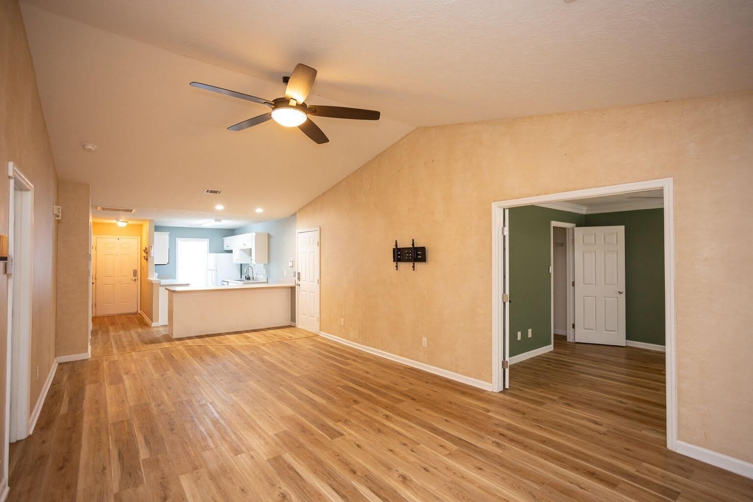 6053 Sanibel Drive – photo 2