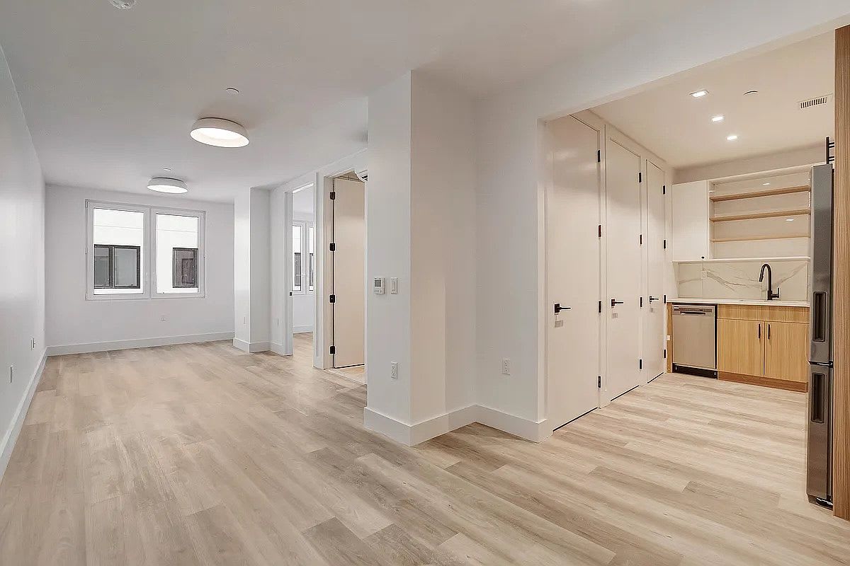 1634 Church Ave # 708 – photo 3