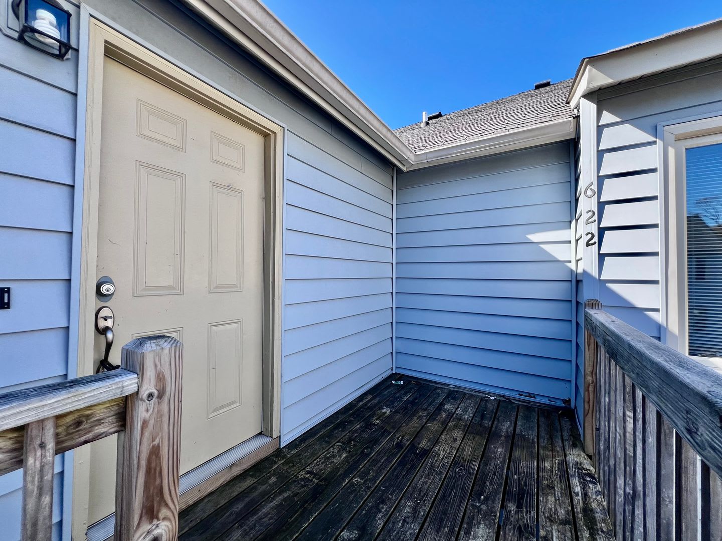 2 bedroom, 2 bathroom home – photo 2