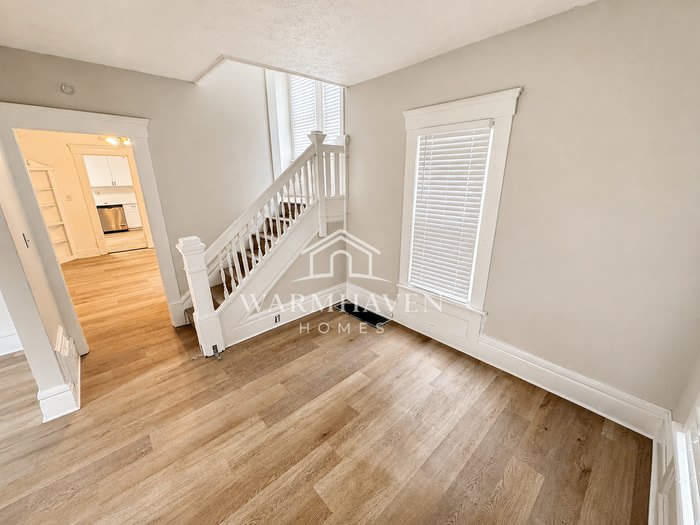 212 Gale Street – photo 2