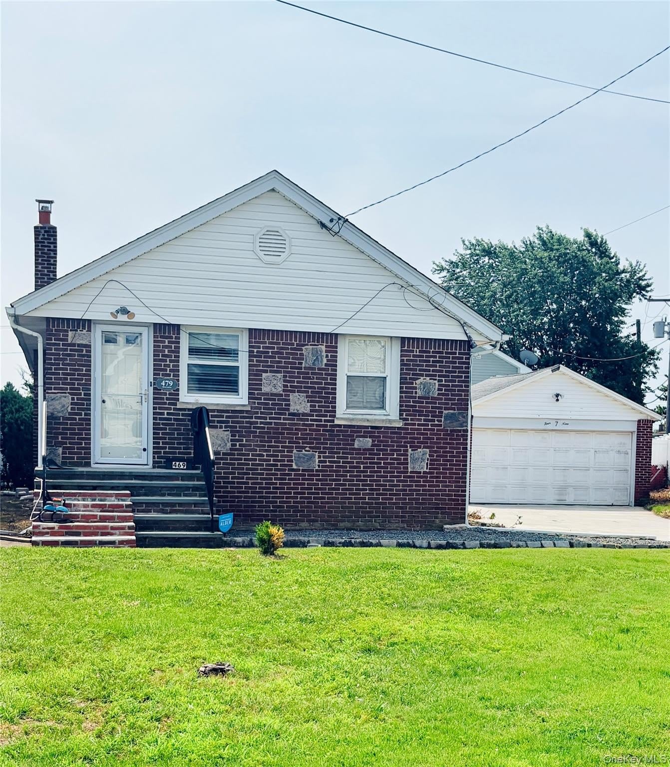 469 River Street – photo 1
