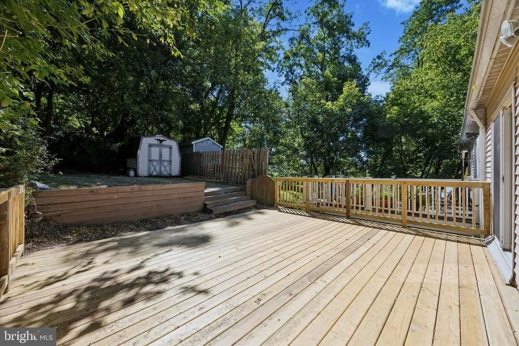 153 PARKER AVENUE – photo 2
