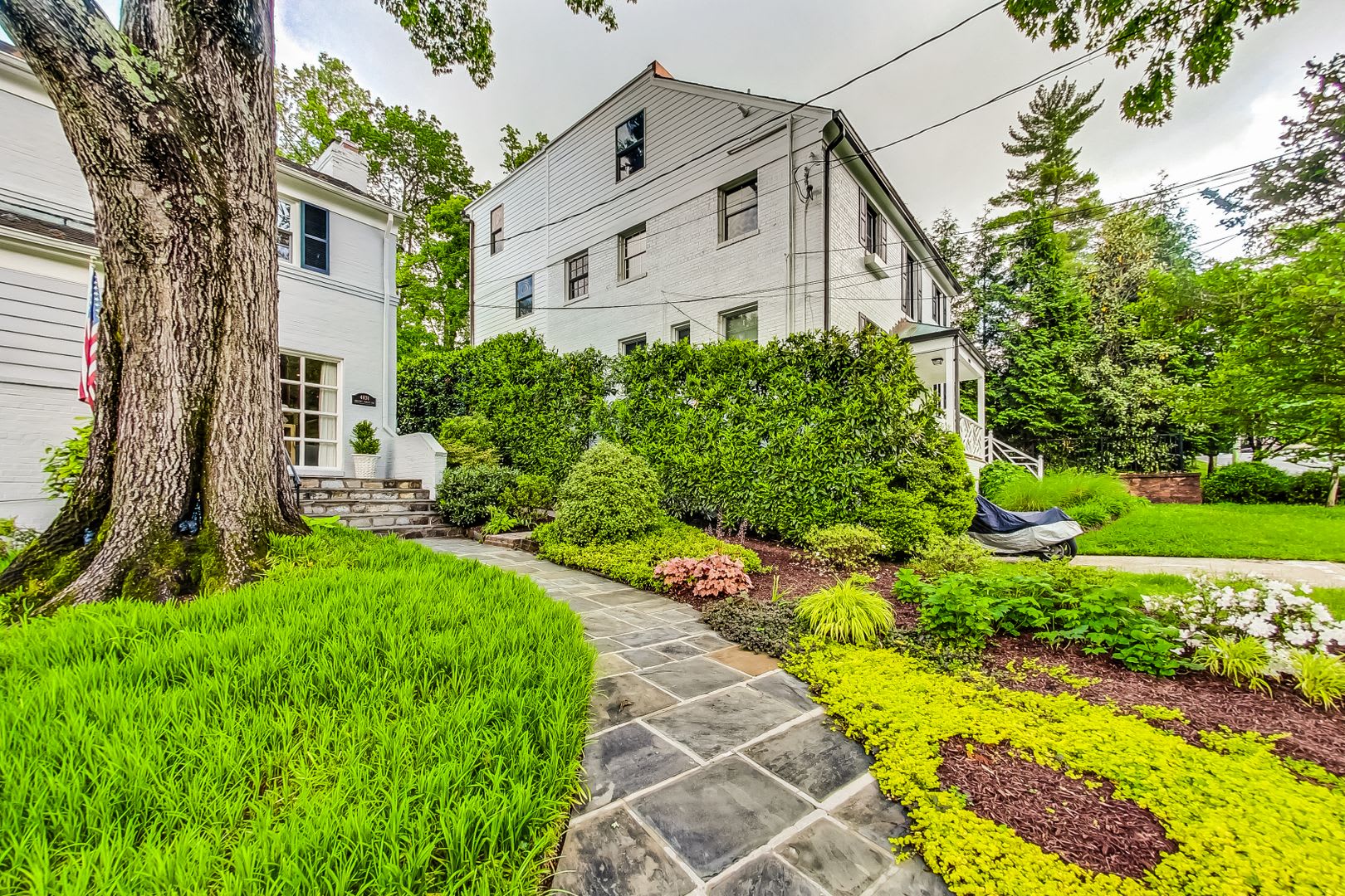 Stunning 4 Bed 2 Full 2 1 2 Bath Classic In Nw Dc – photo 5