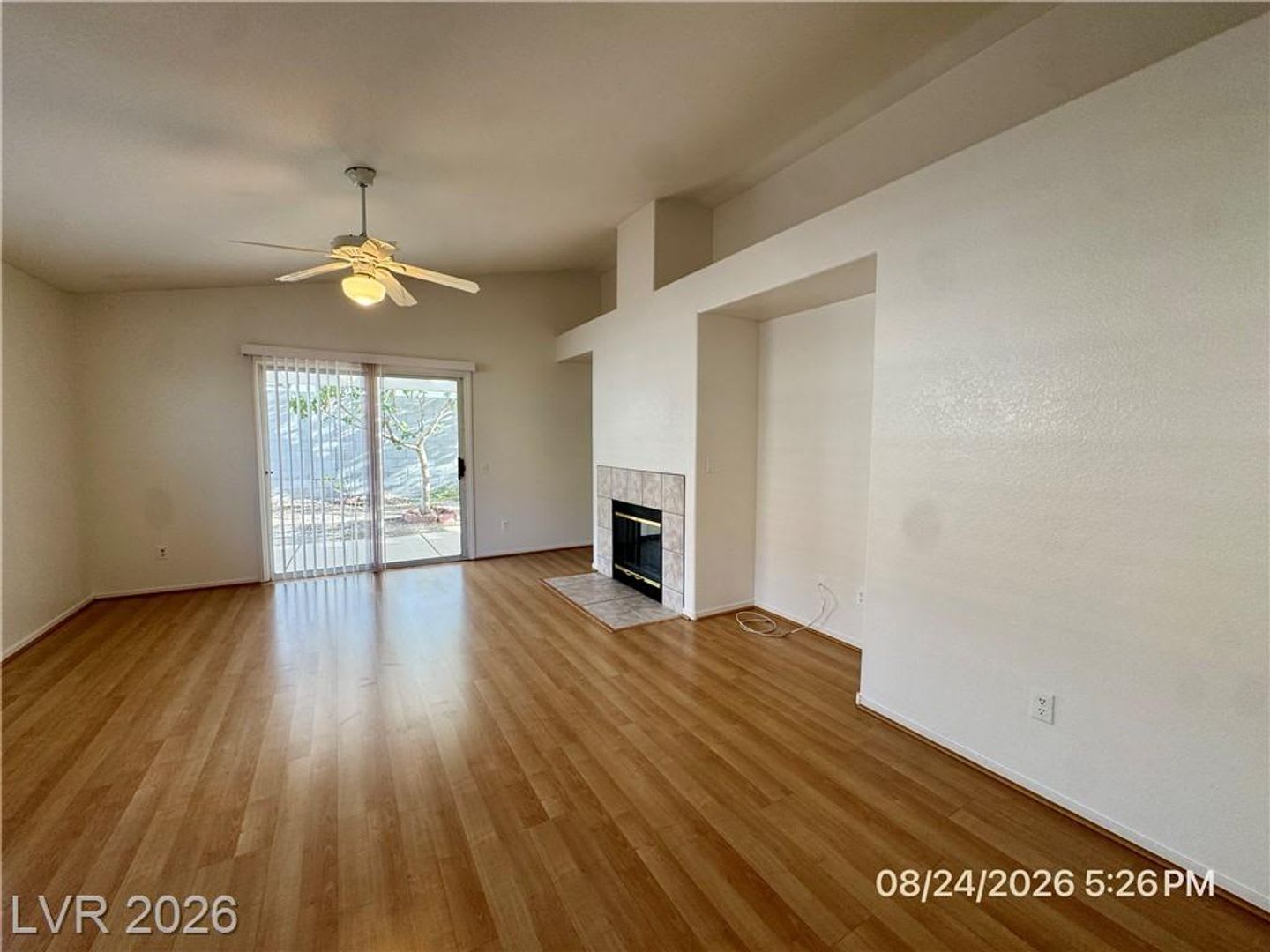 Charming 3-Bedroom Home with Private Backyard in Green Valley Ranch – photo 3