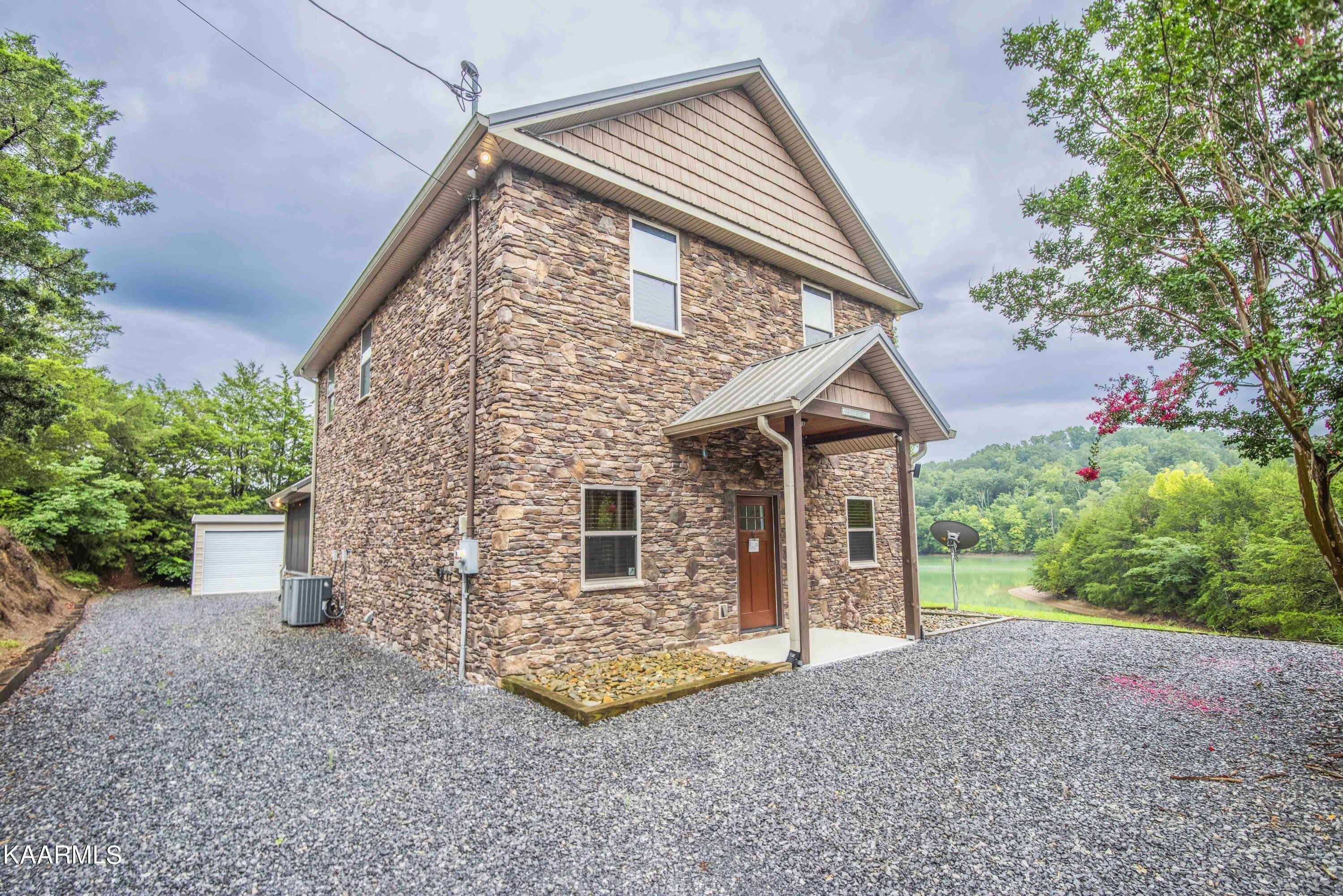 2499 Jim Henry Rd – photo 4