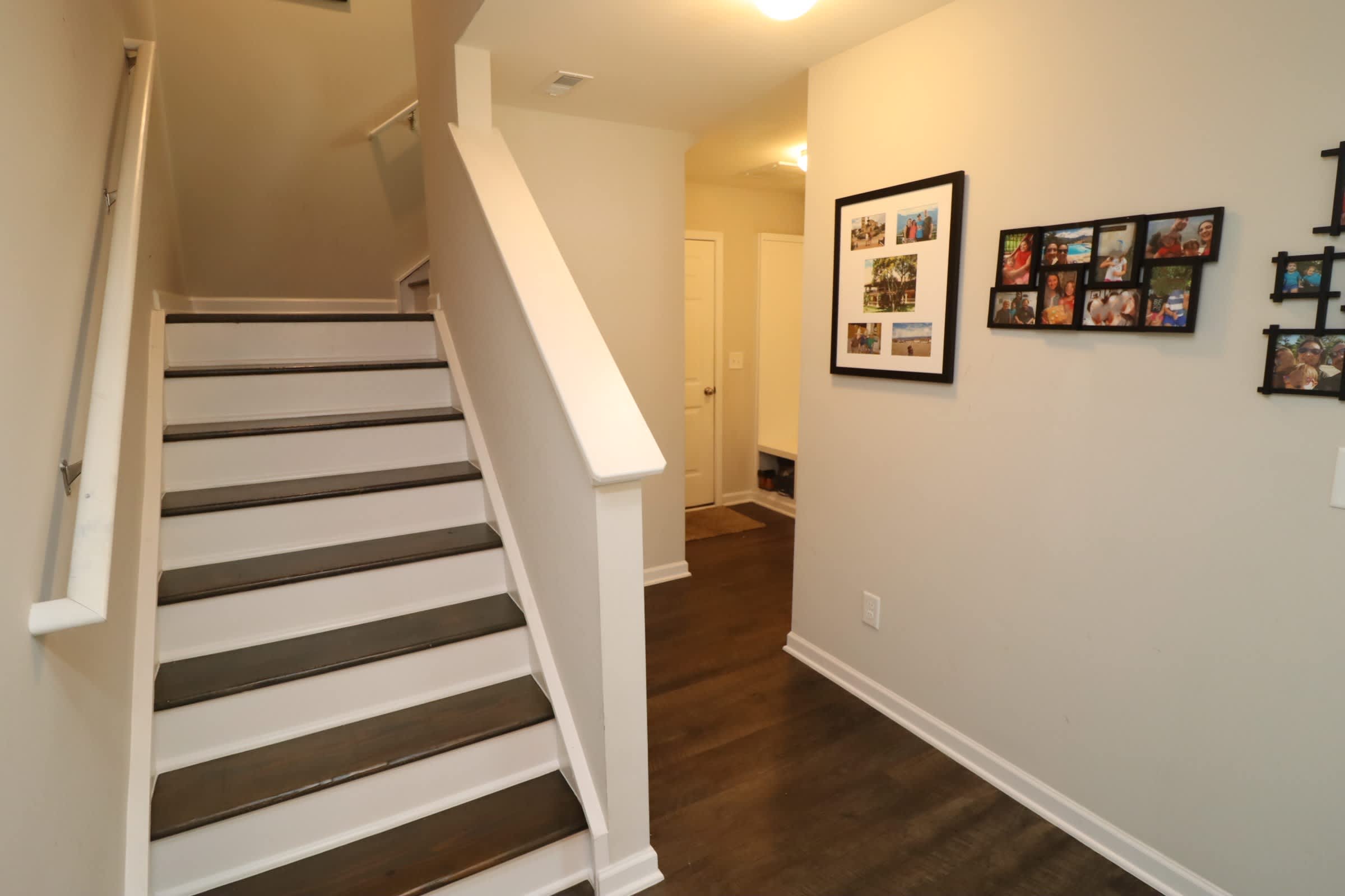 584 Grand Central Sta – photo 4