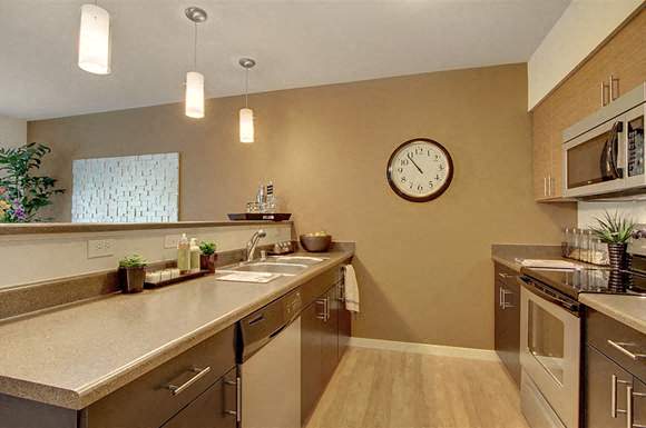 Compass Apartments – photo 2