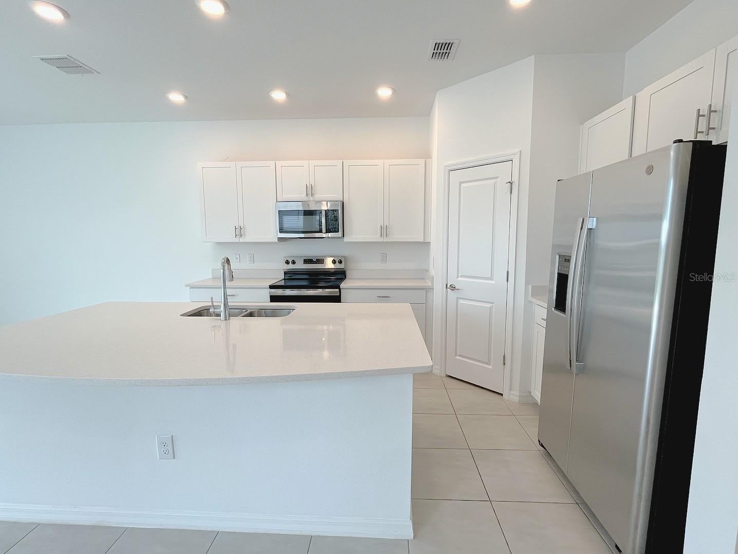 11832 GLENSIDE Terrace – photo 4