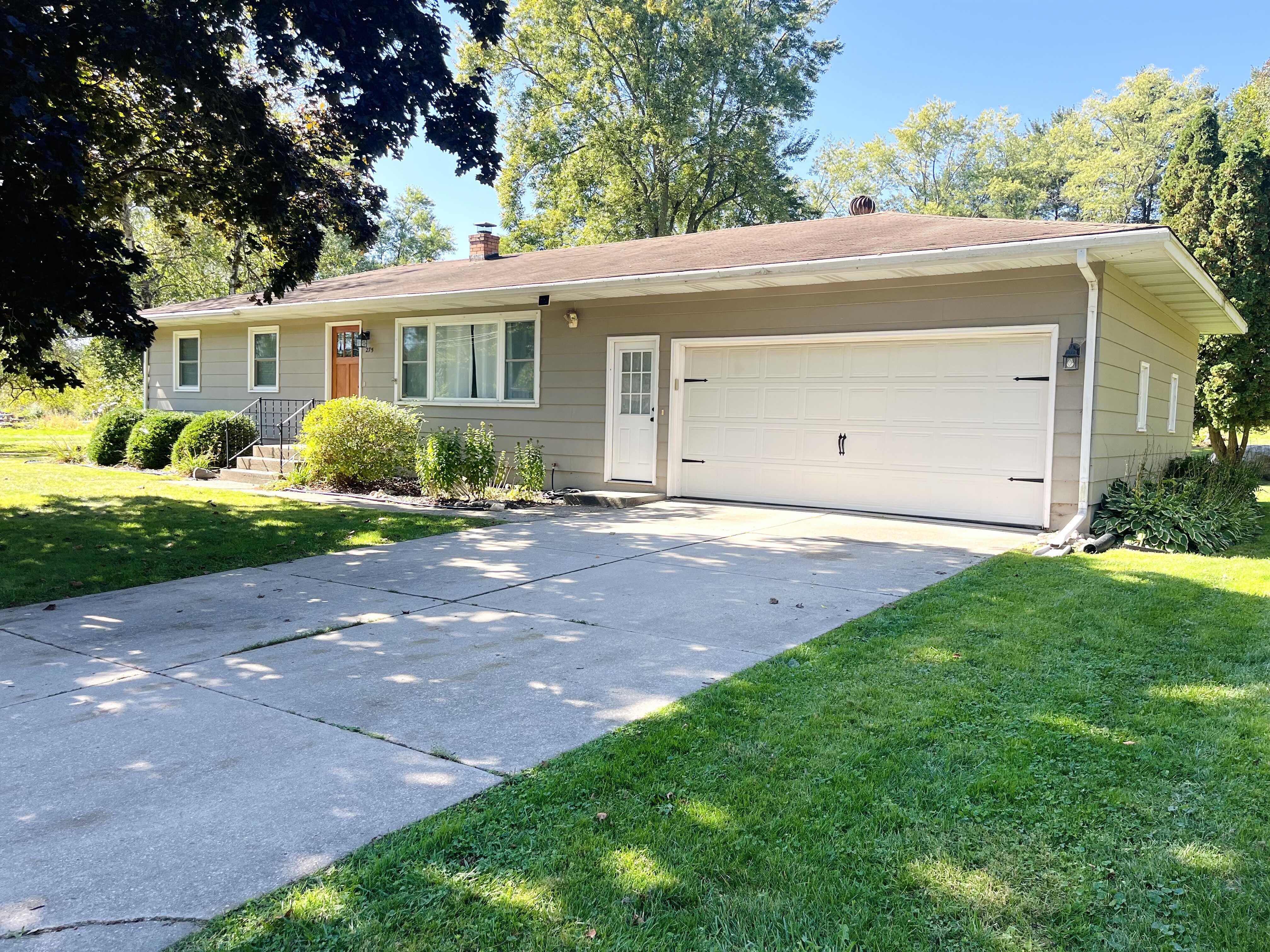 275 Oak Street – photo 1