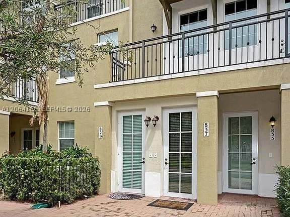 837 SW 147th Ave – photo 2