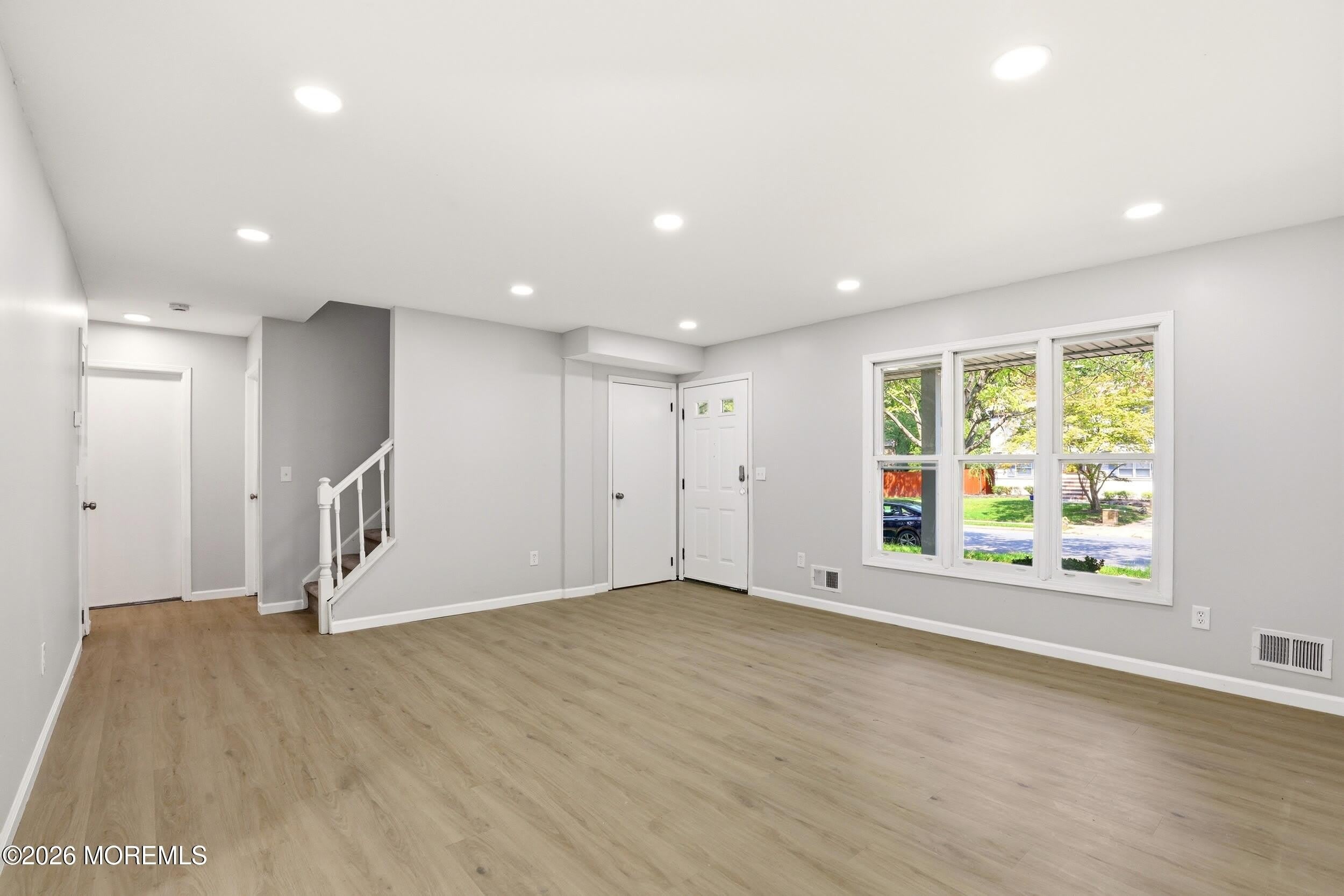 1006 Morris Avenue – photo 3