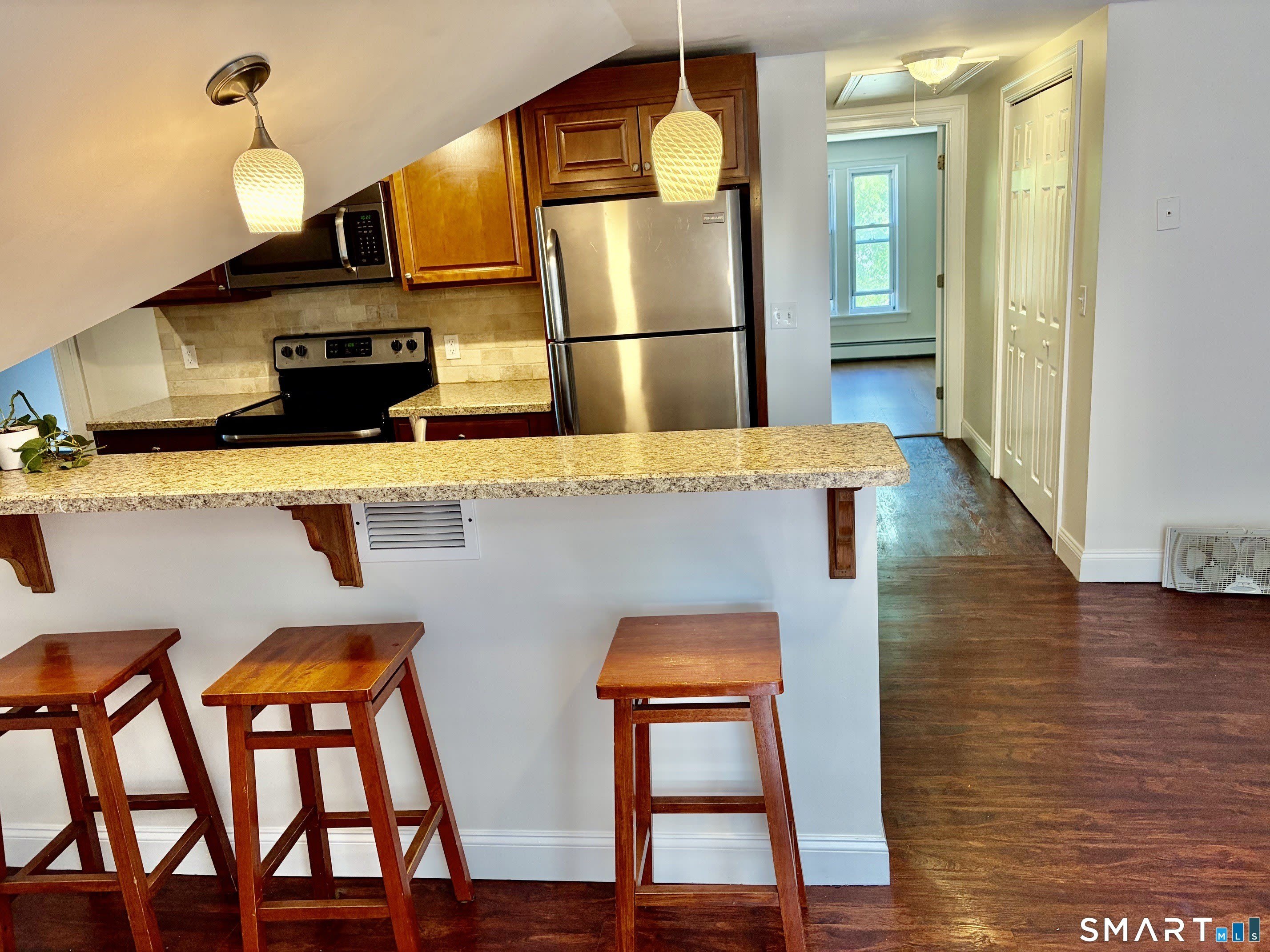 37-39 Hillside Avenue – photo 2