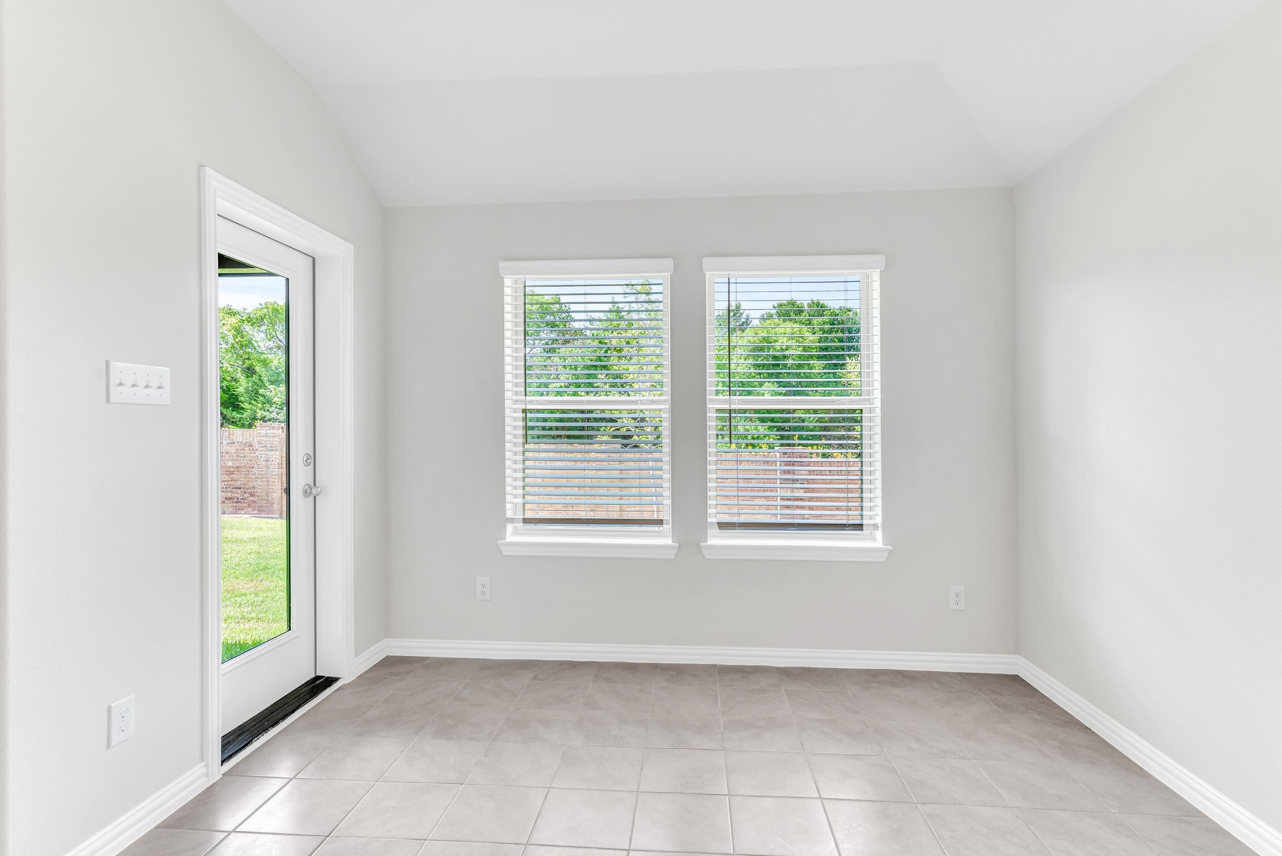 3333 Cross Shore Drive – photo 3