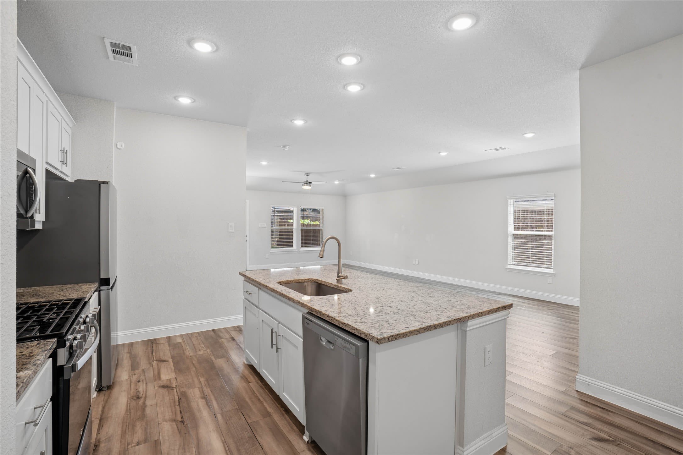 317 Fire Rock Drive – photo 4