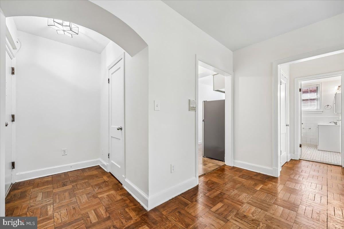 4481 MACARTHUR BLVD NW #204 – photo 5