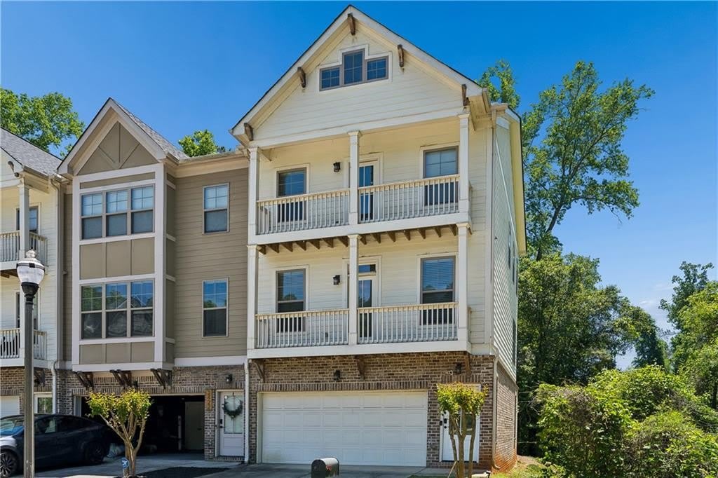 2424 Misty Hollow Place – photo 3
