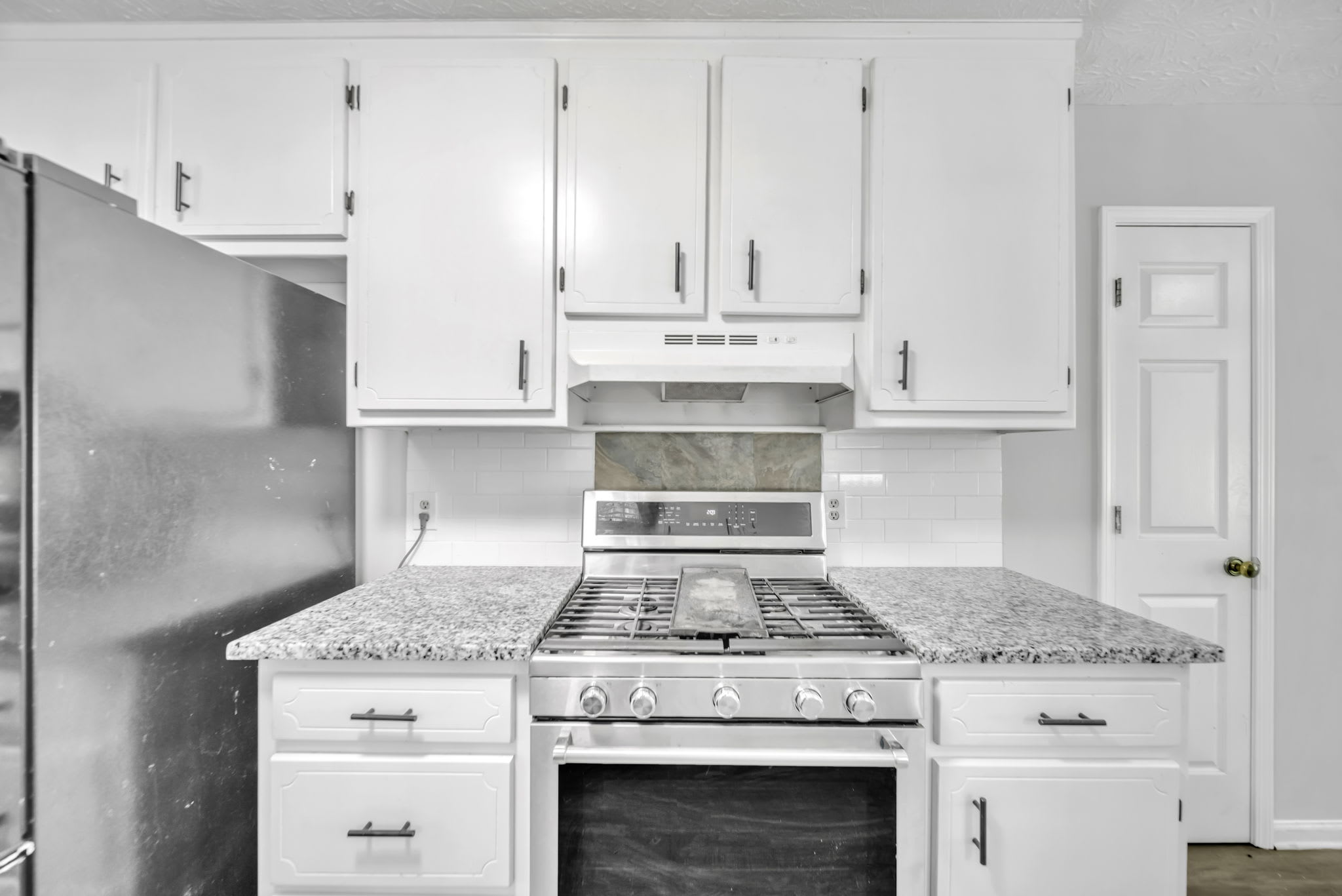 608 Wood Ridge Dr – photo 5