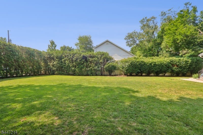 25 Alma Ave – photo 2