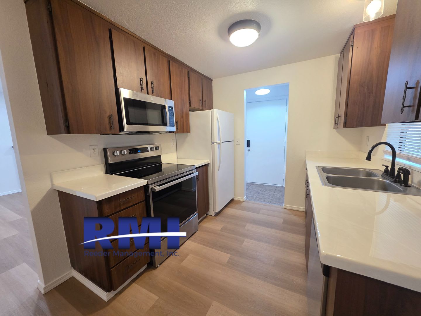 3-bedroom Gem located in the Bethel Valley Community! – photo 4