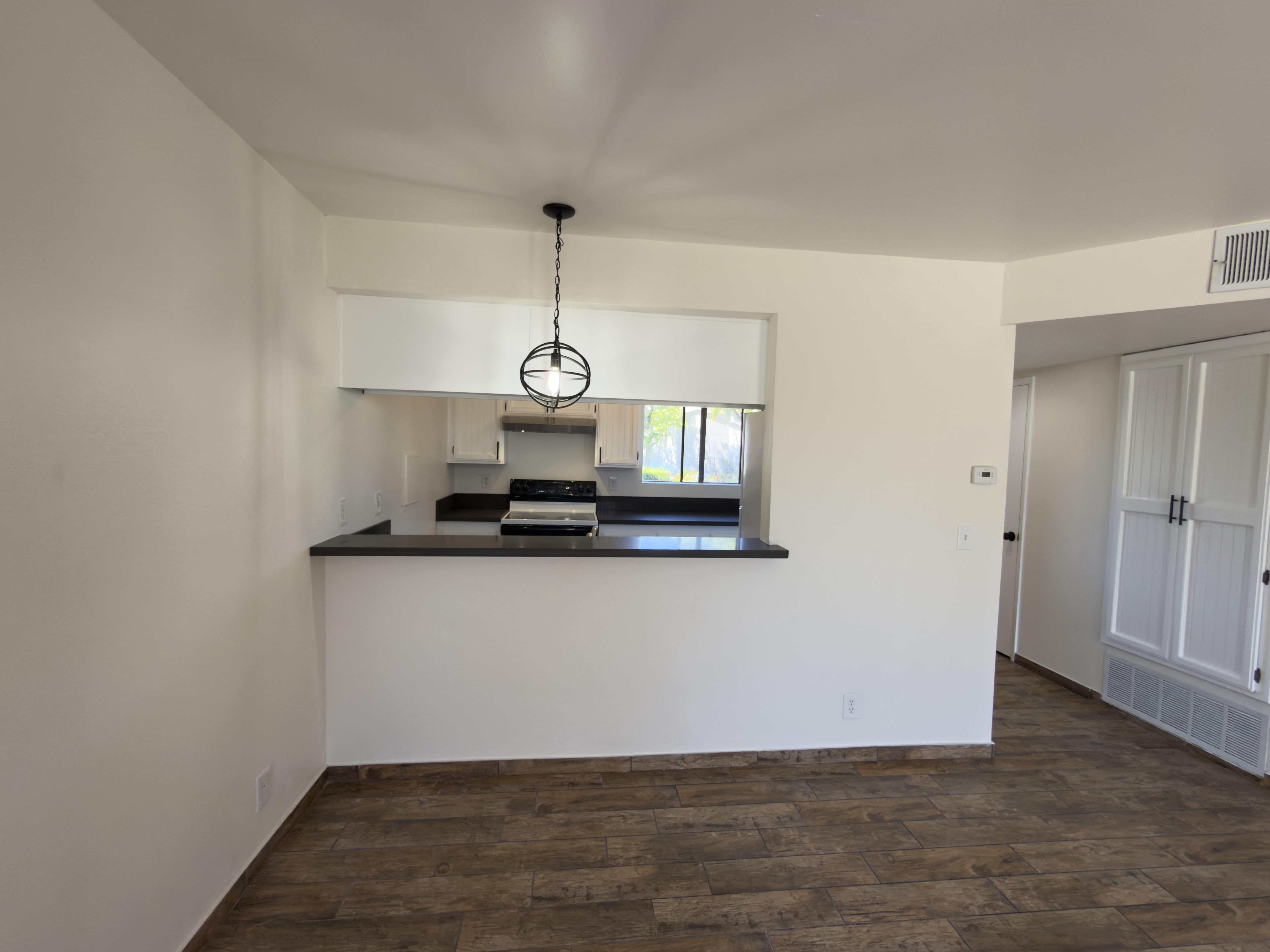 1317 W Cypress Ave Apt A6 – photo 5