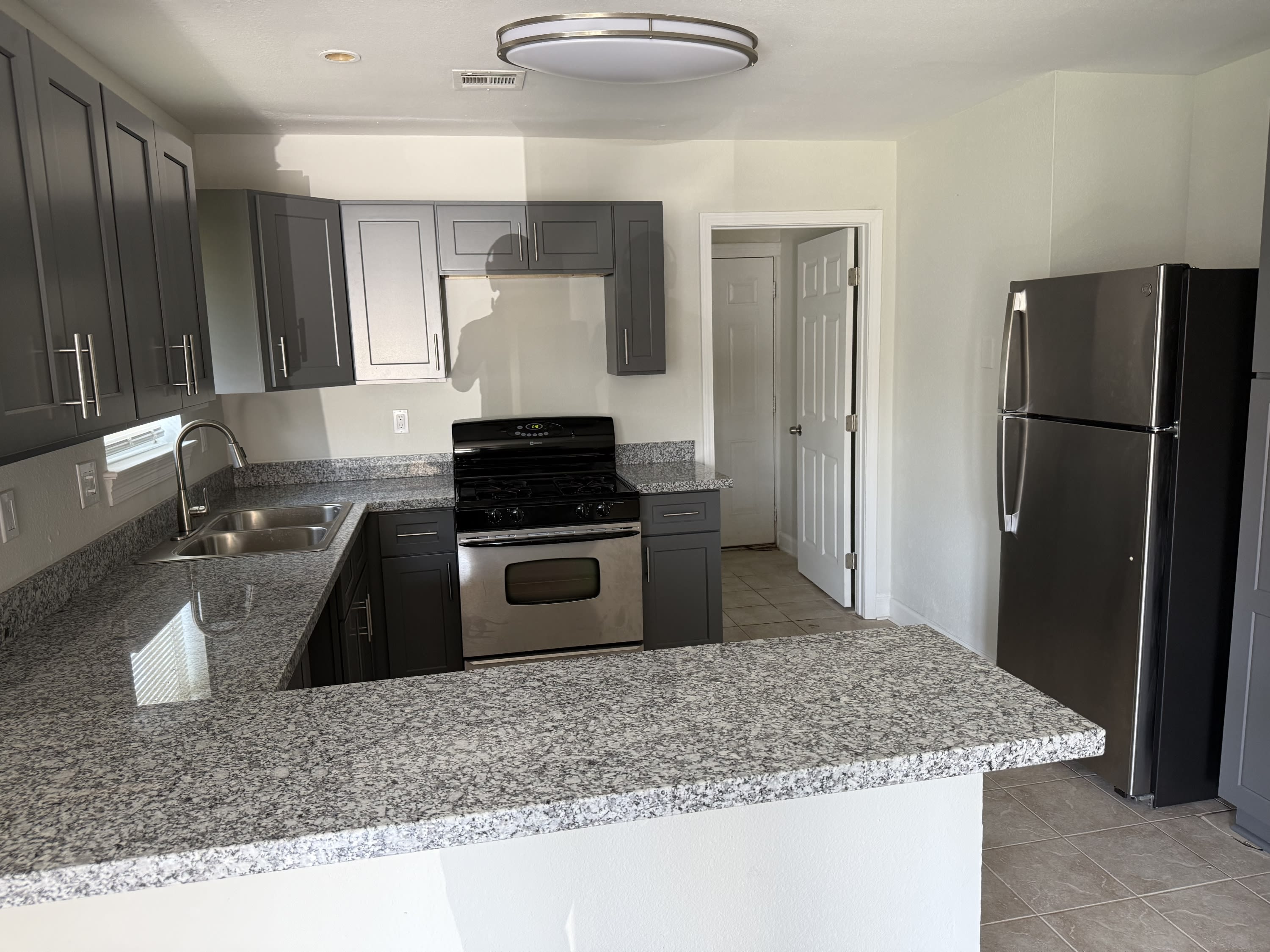 3316 Laplace Street – photo 5