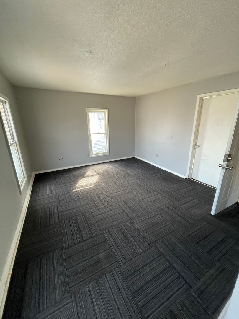 76 Mulberry St – photo 2