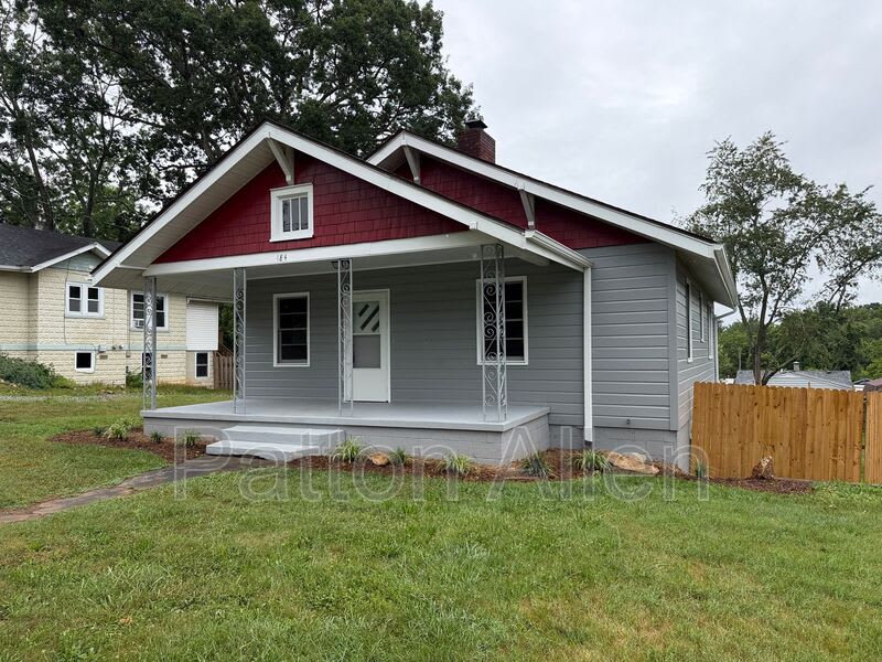 184 Pennsylvania Ave – photo 1