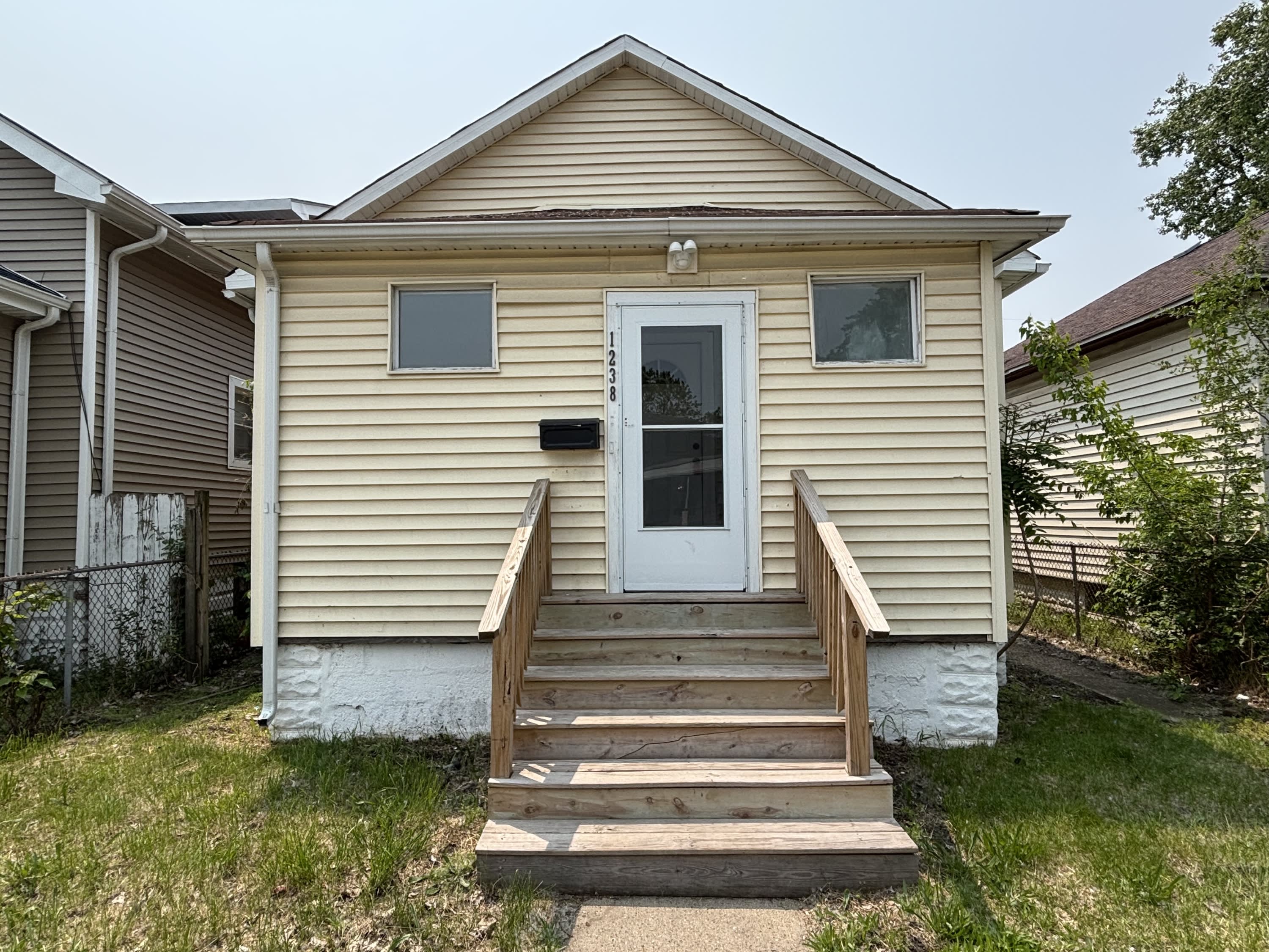 1238 Sherman St – photo 1