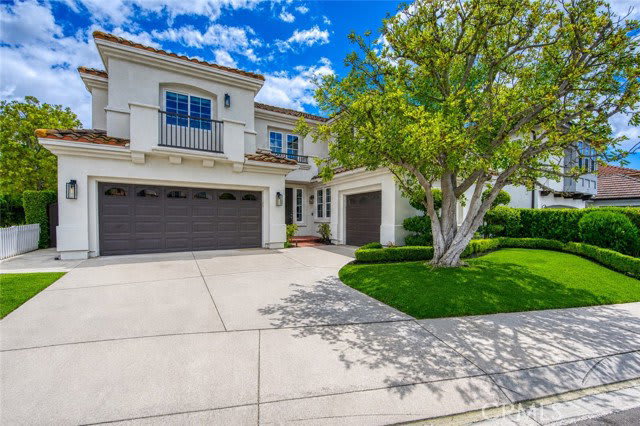 30 Eisenhower Lane – photo 1
