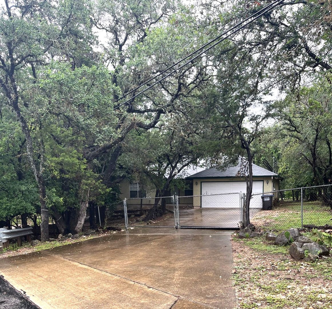 1918 Summerwood Dr – photo 2
