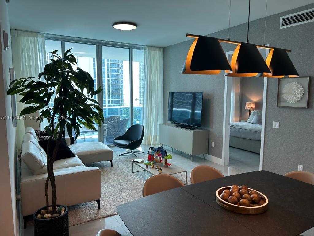 17550 Collins Avenue – photo 3