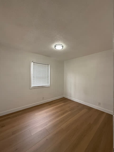 8319 S. Western Ave.#5 – photo 4
