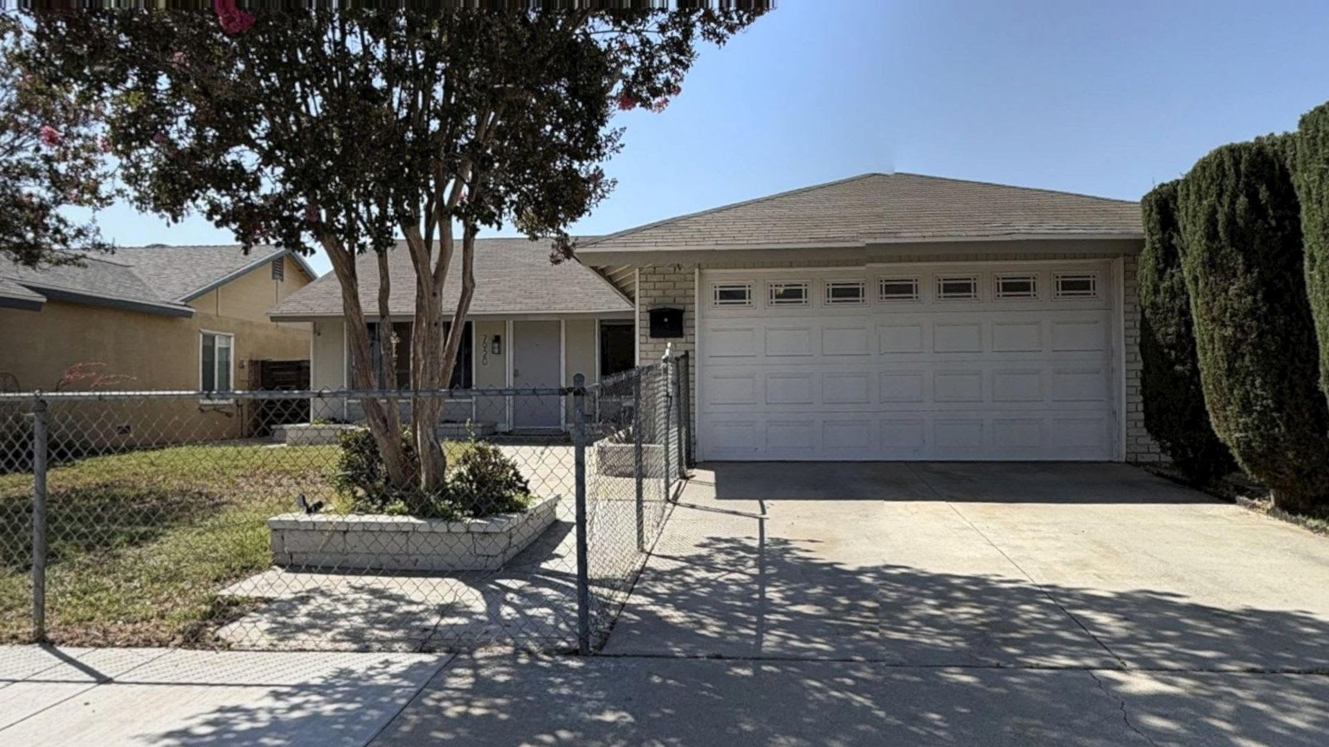 PRICE REDUCTION 7920 Temecula Pl. 3 Bed, 1.5 Bath Single Story Home In Riverside Available Now! – photo 1