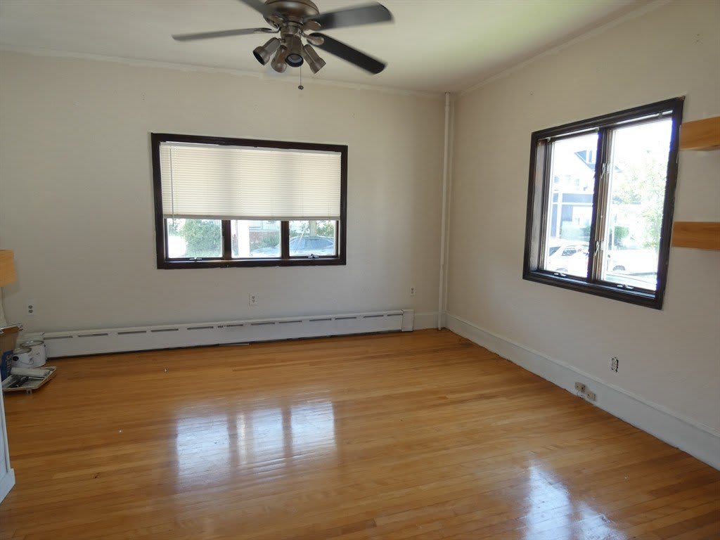 63 Emerald St – photo 3