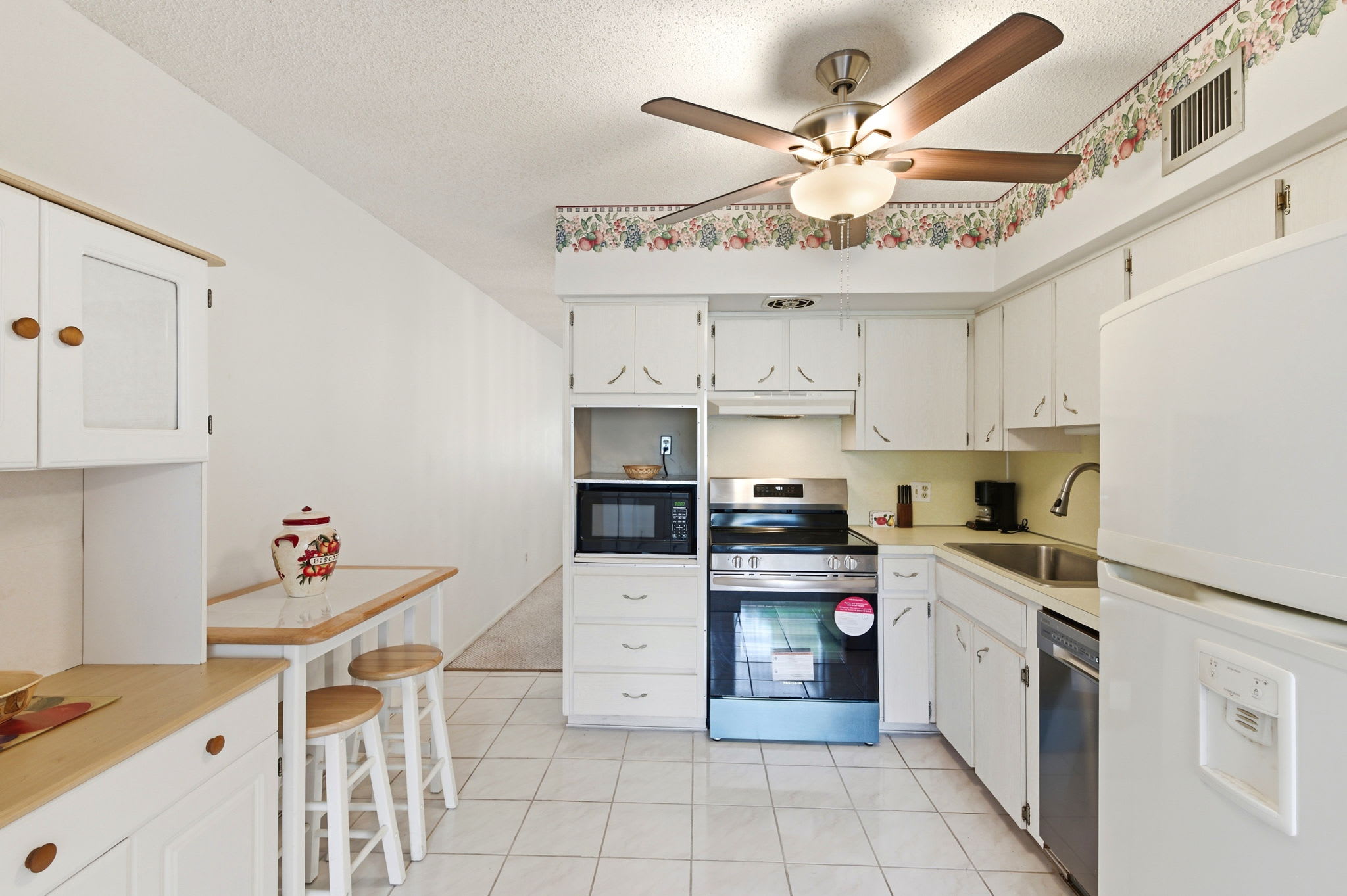 2386 Sumatran Way – photo 5