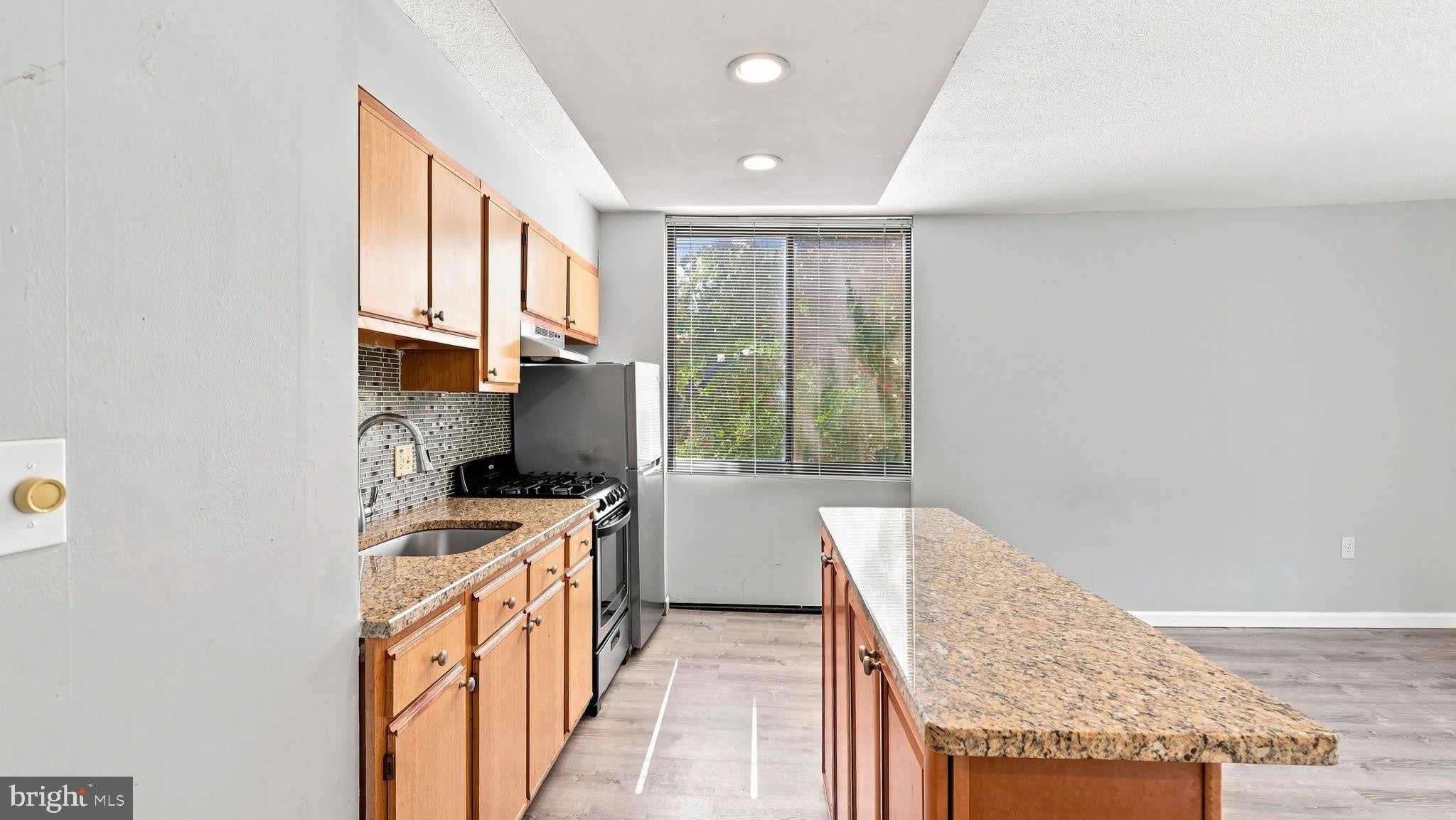 801 YALE Avenue – photo 4