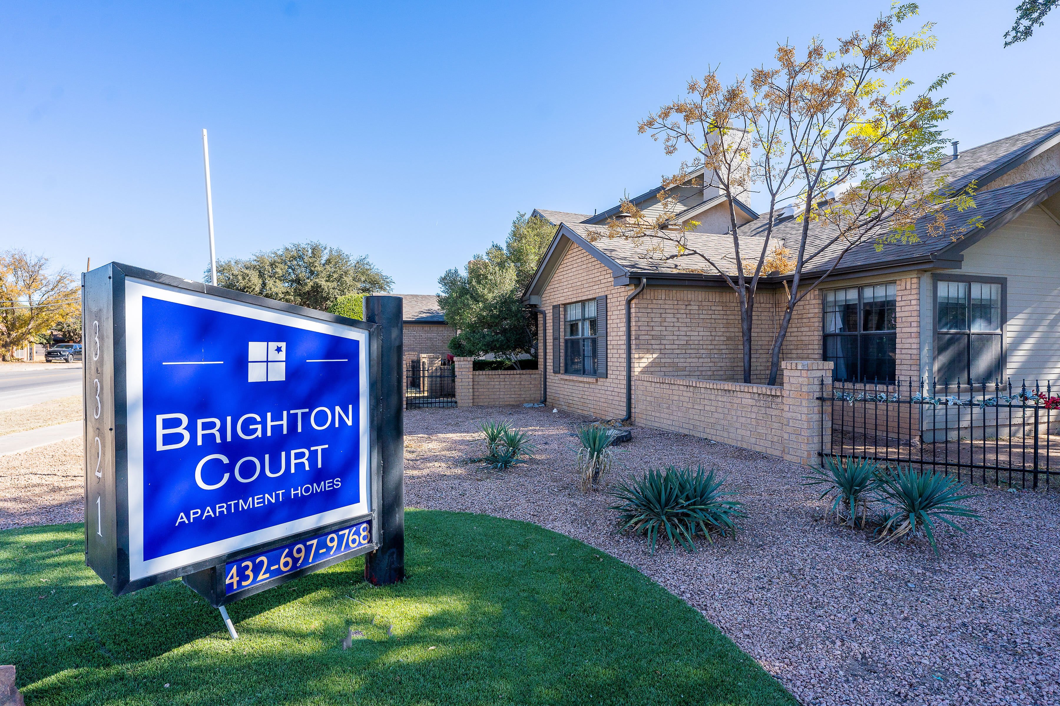 Brighton Court Apartment Homes – photo 1