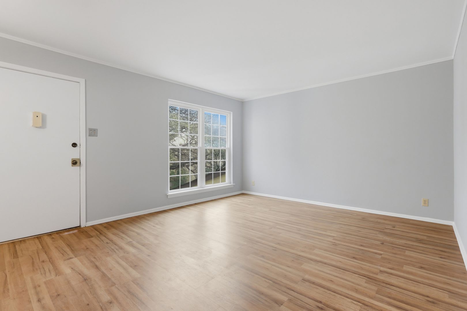 Charming 3rd-floor 2-bed condo – photo 4