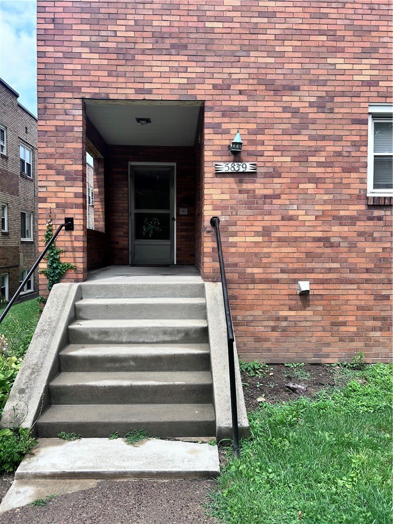 5839 Darlington Rd – photo 1