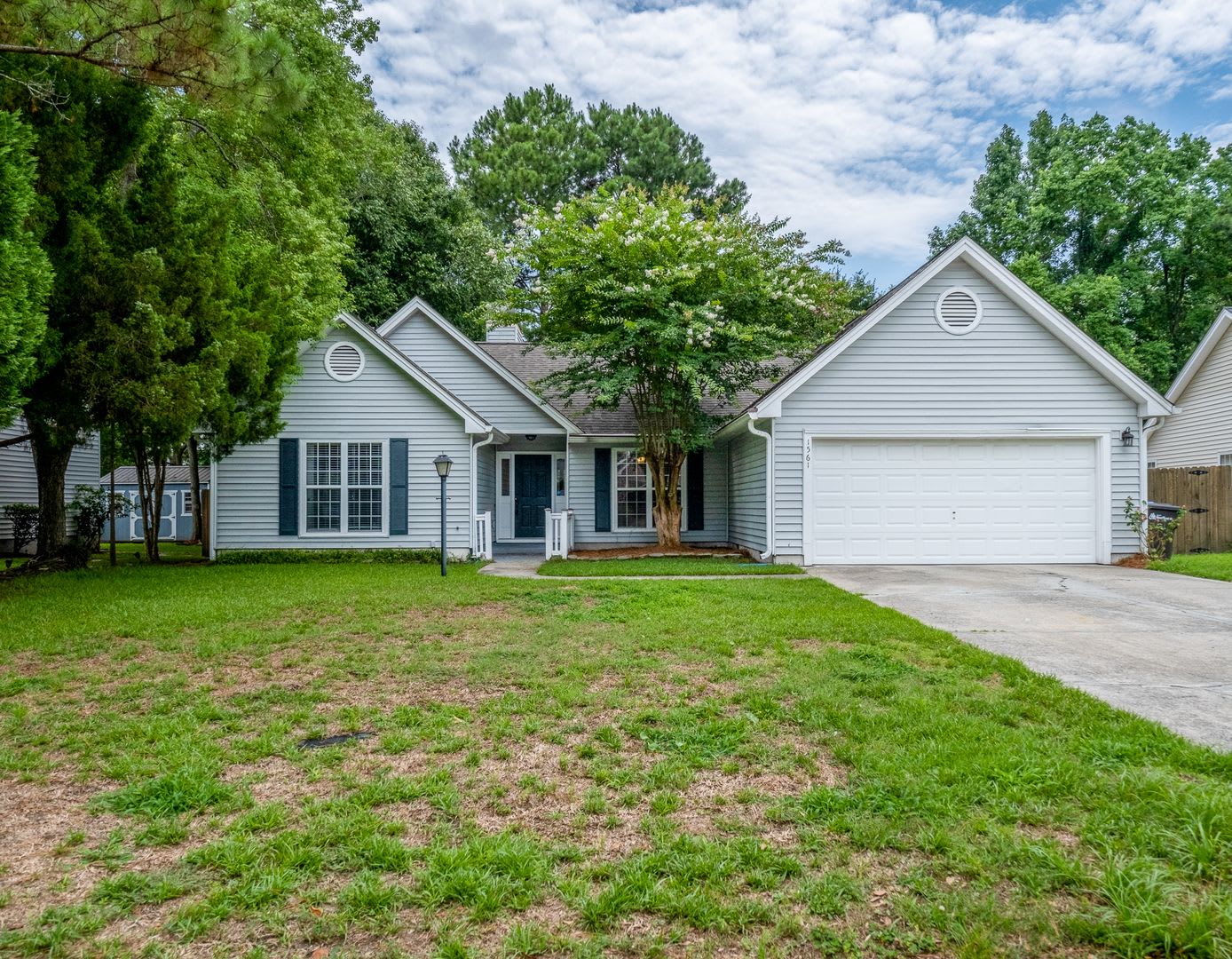Gorgeous one story 4 Bedroom home in Mount Pleasant – photo 3