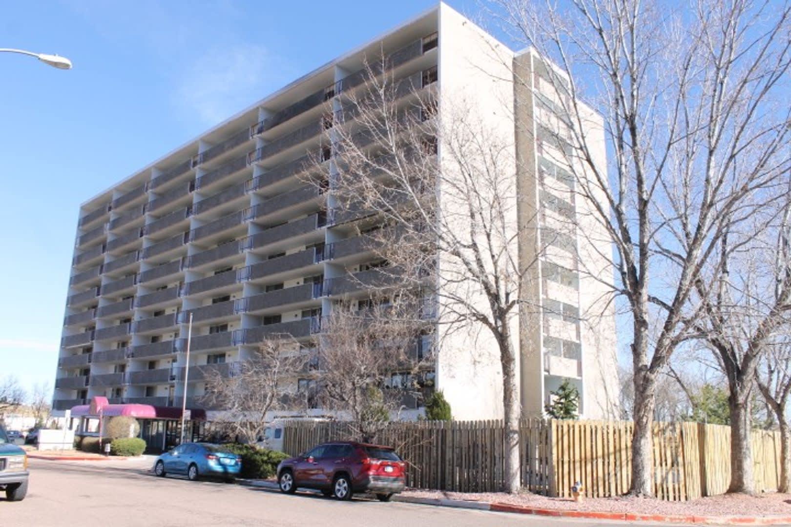 Regency Tower – photo 1